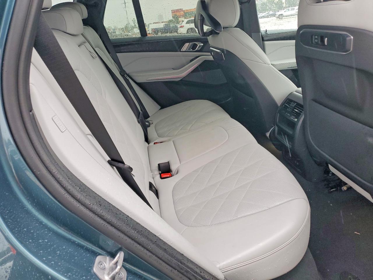 2024 BMW X5 xDrive40I - zdjęcie 11