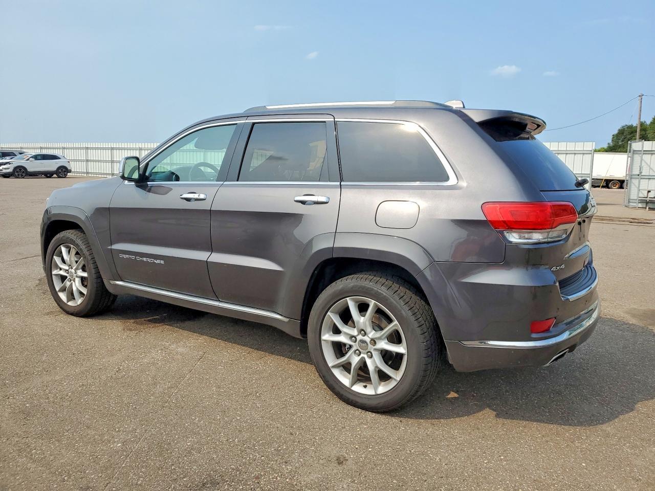2014 Jeep Grand Cherokee Summit - zdjęcie 2