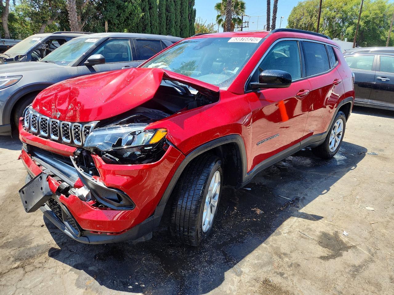 2025 Jeep Compass Latitude - zdjęcie główne