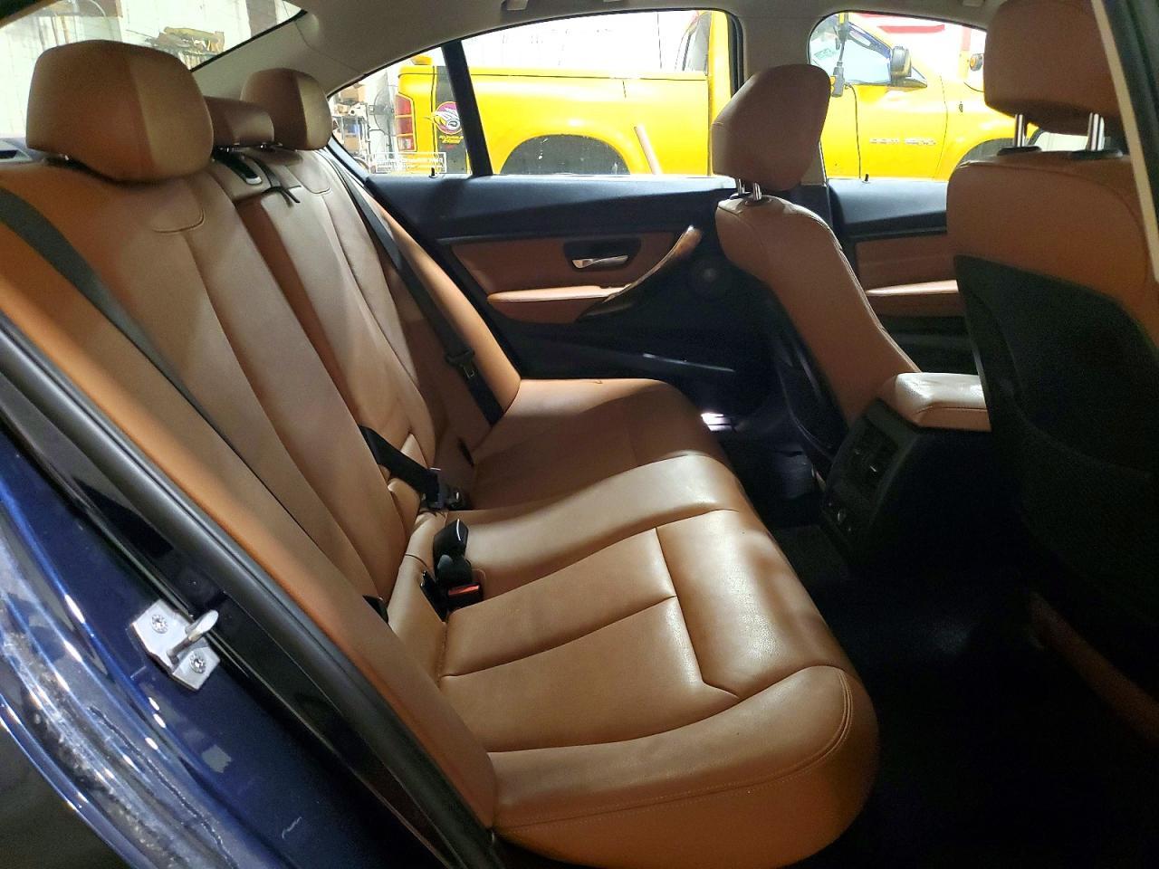 2014 BMW Seria 3 328i - zdjęcie 10