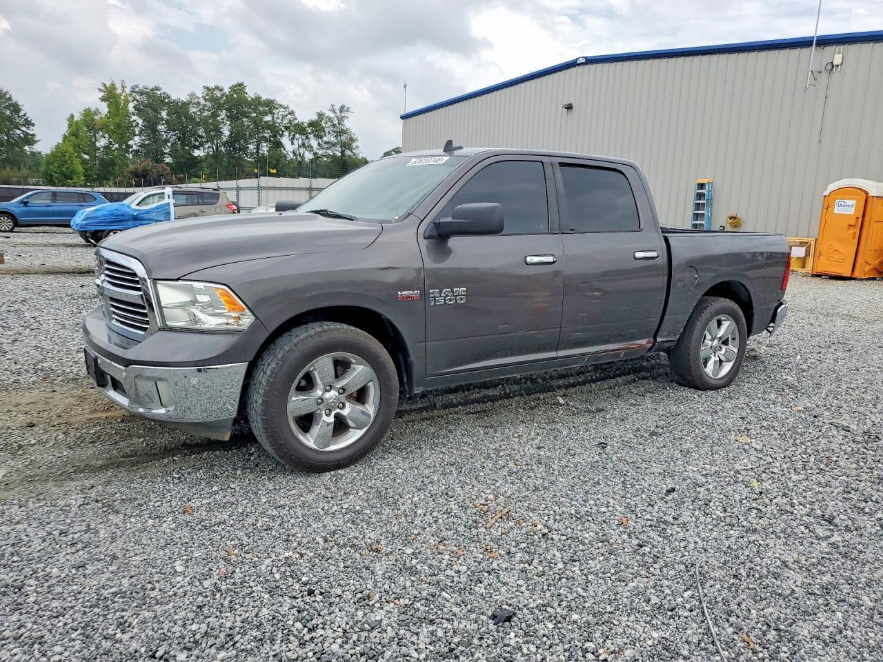 2017 Ram 1500 Slt - zdjęcie główne