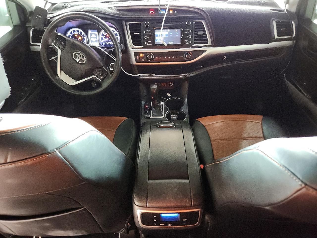2019 Toyota Highlander Le - zdjęcie 8