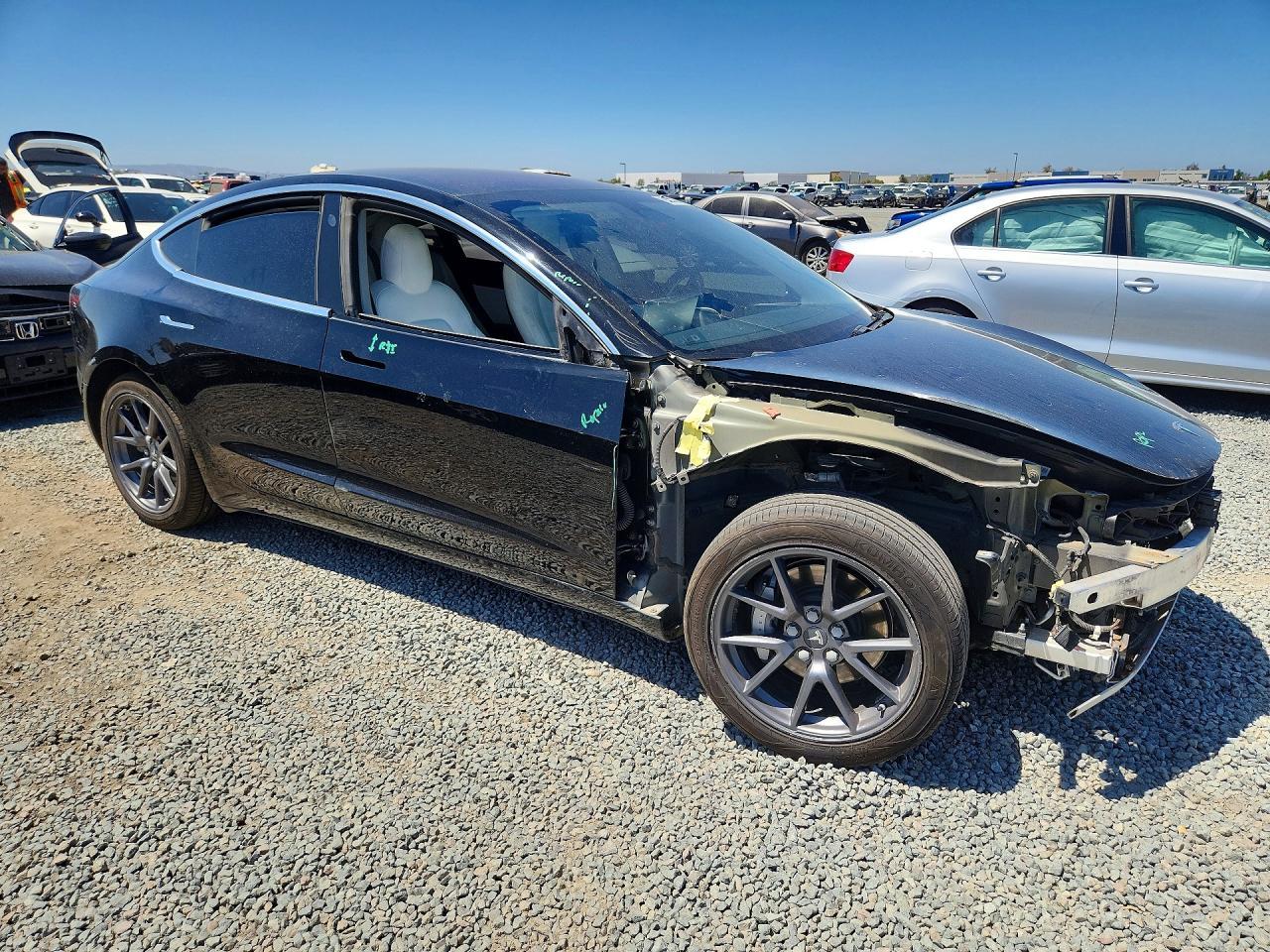 2018 Tesla Model 3 - zdjęcie 4
