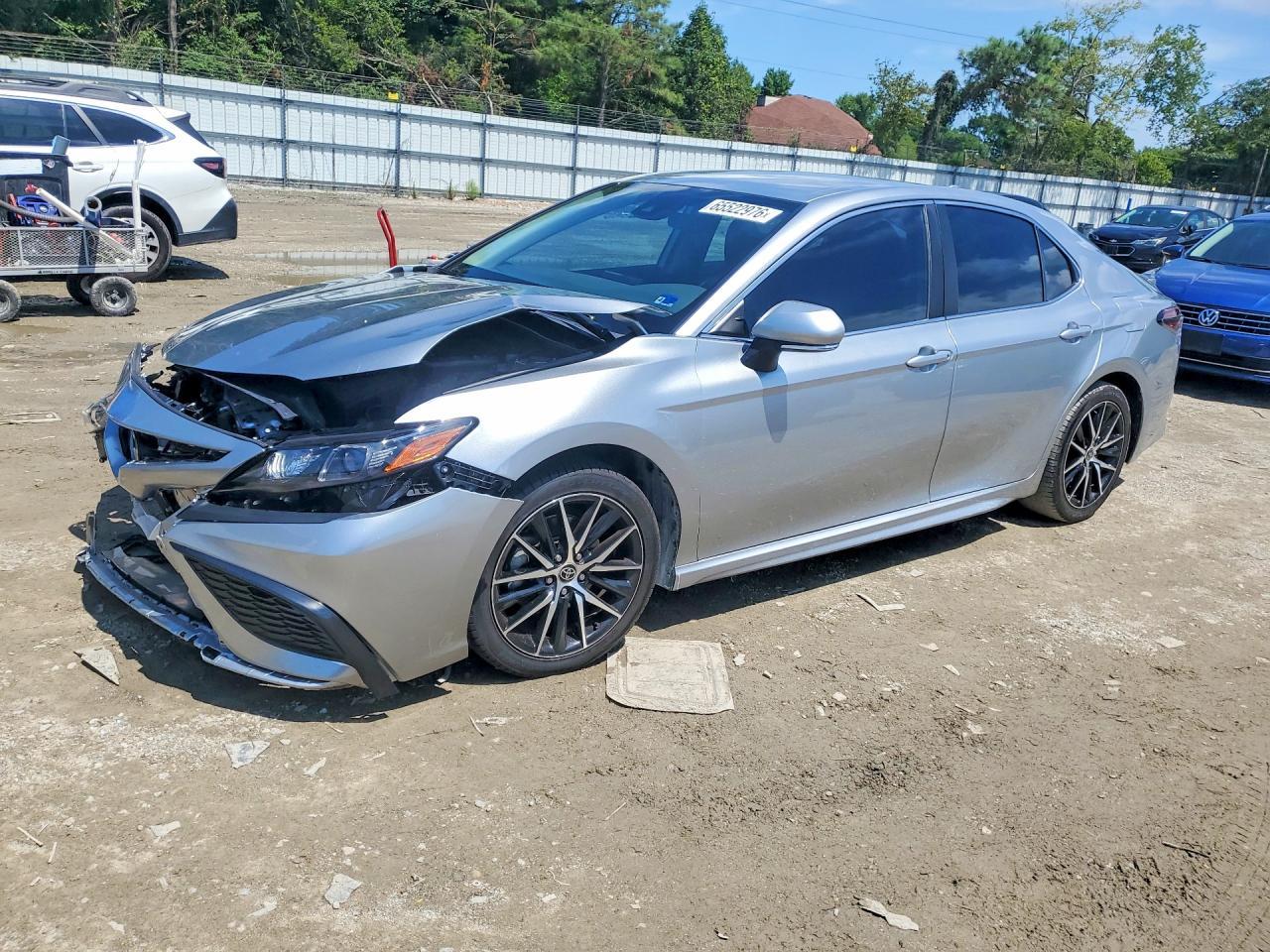 2023 Toyota Camry Se - zdjęcie główne