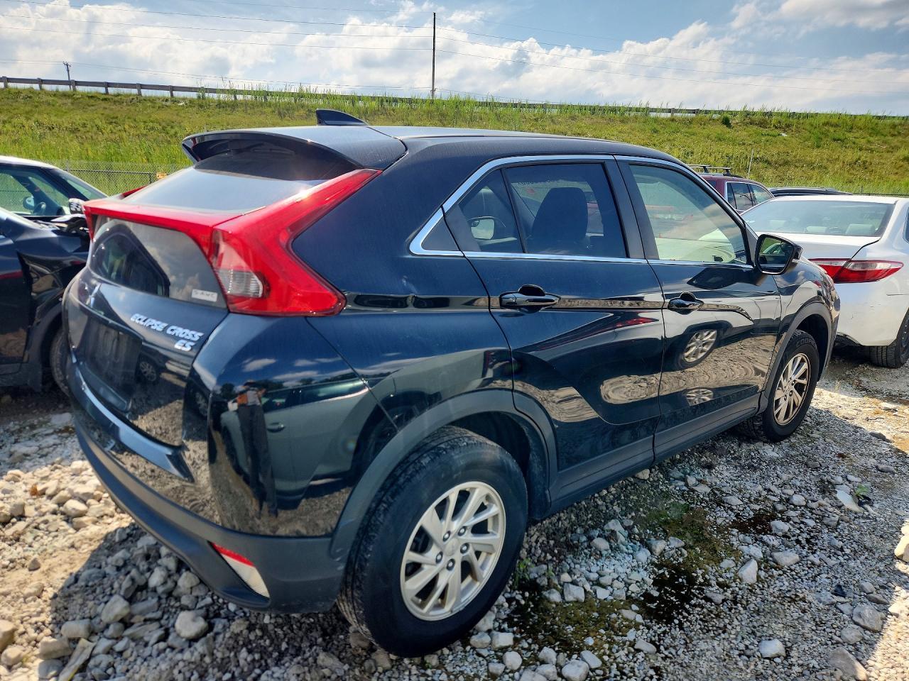 2019 Mitsubishi Eclipse Cross Es - zdjęcie 3