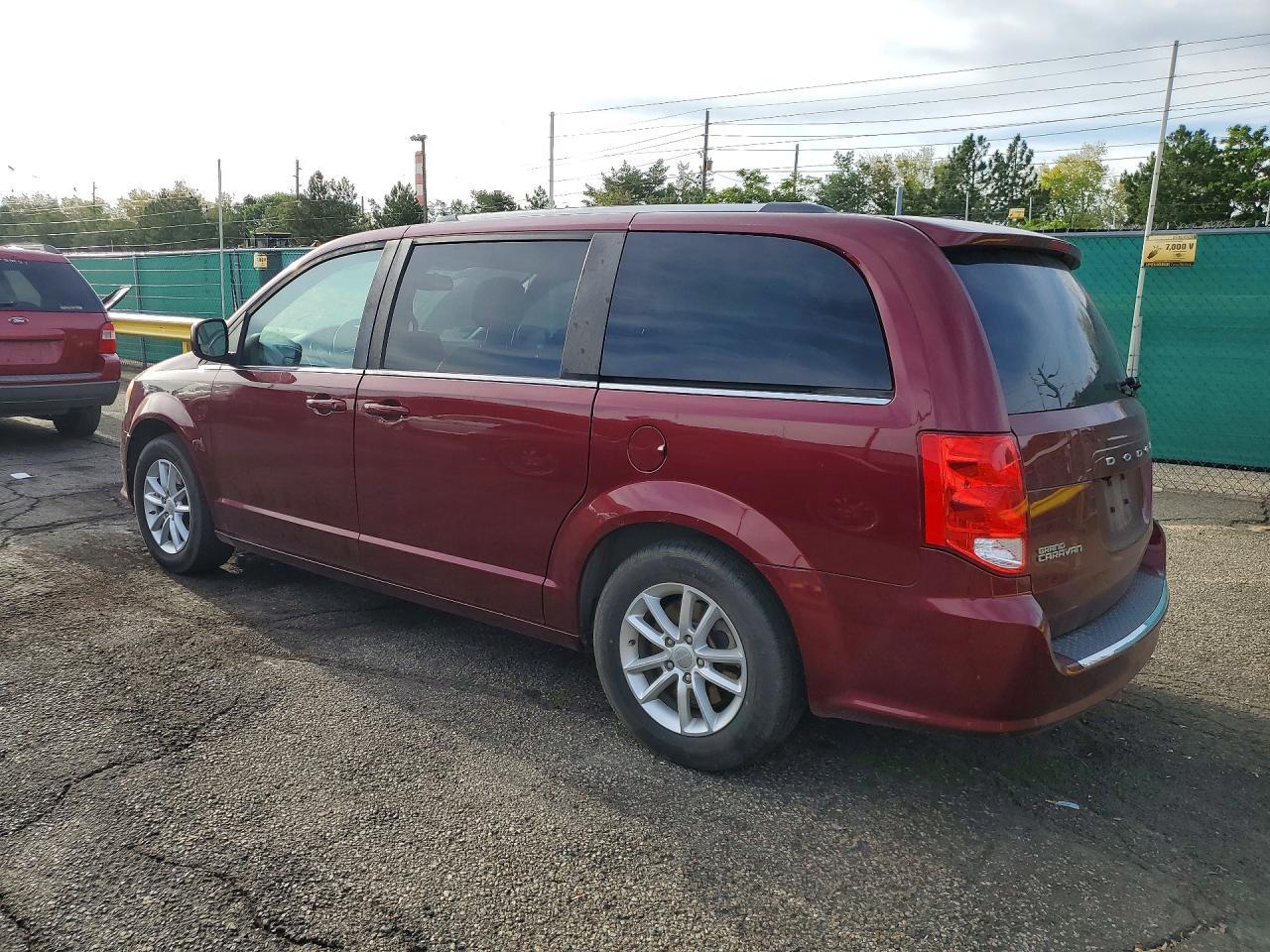 2019 Dodge Grand Caravan Sxt - zdjęcie 2