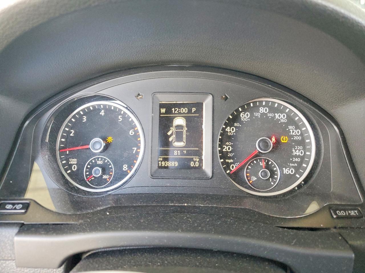 2015 Volkswagen Tiguan S - zdjęcie 9
