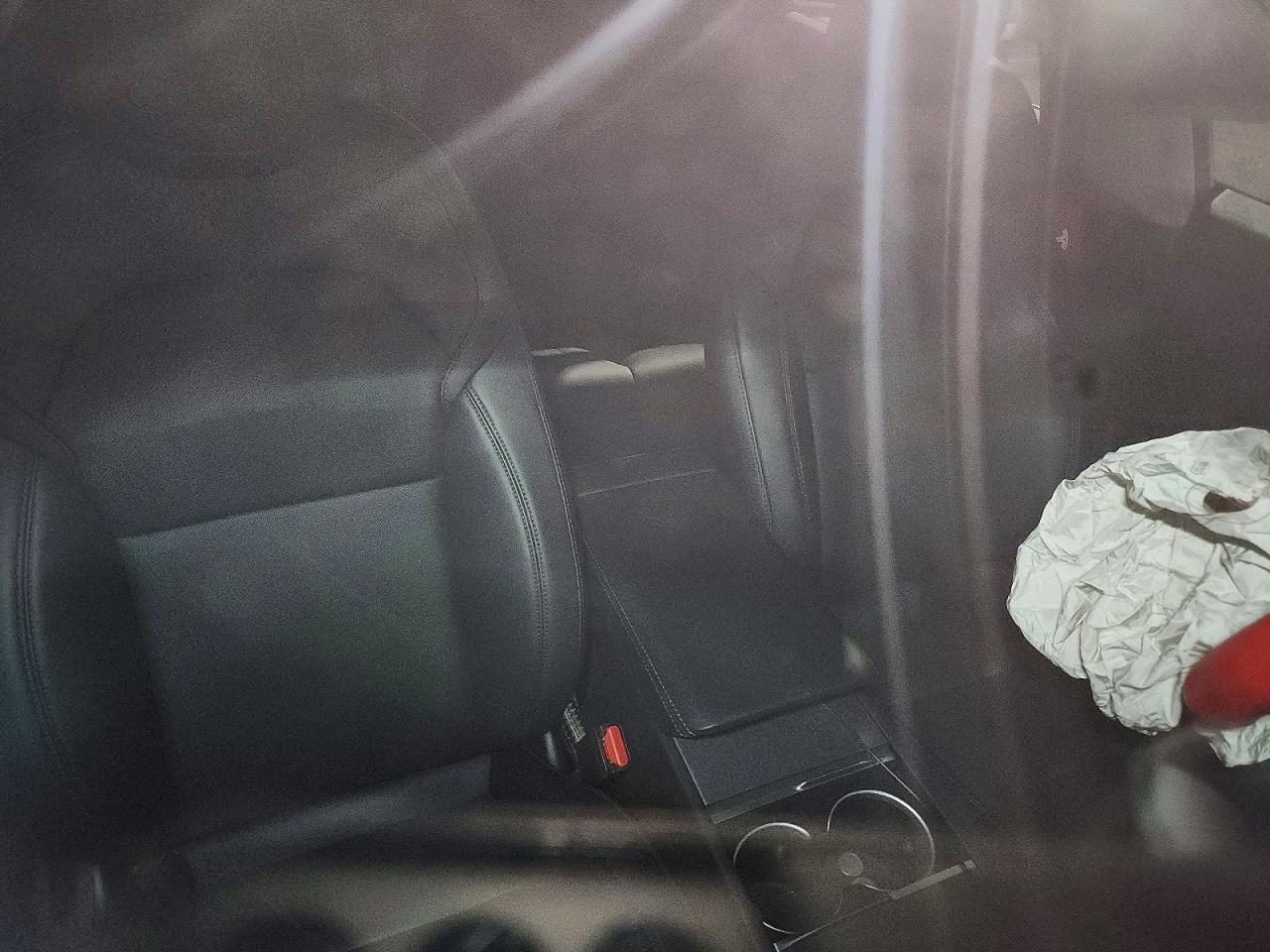 2026 Tesla Model 3 - zdjęcie 10