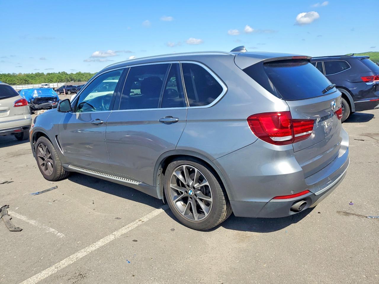 2016 BMW X5 xDrive35I - zdjęcie 2