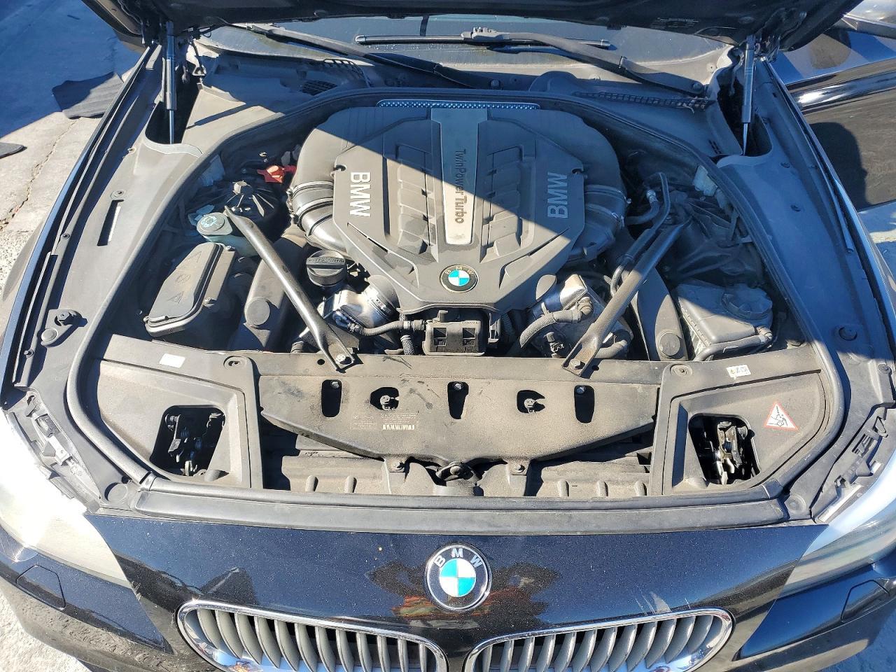 2013 BMW 550 I - zdjęcie 11