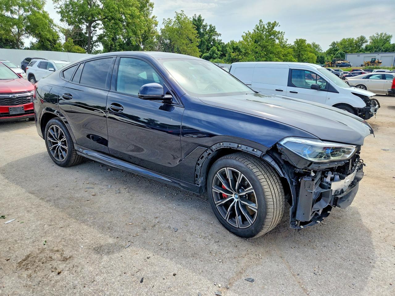2023 BMW X6 M50I - zdjęcie 4