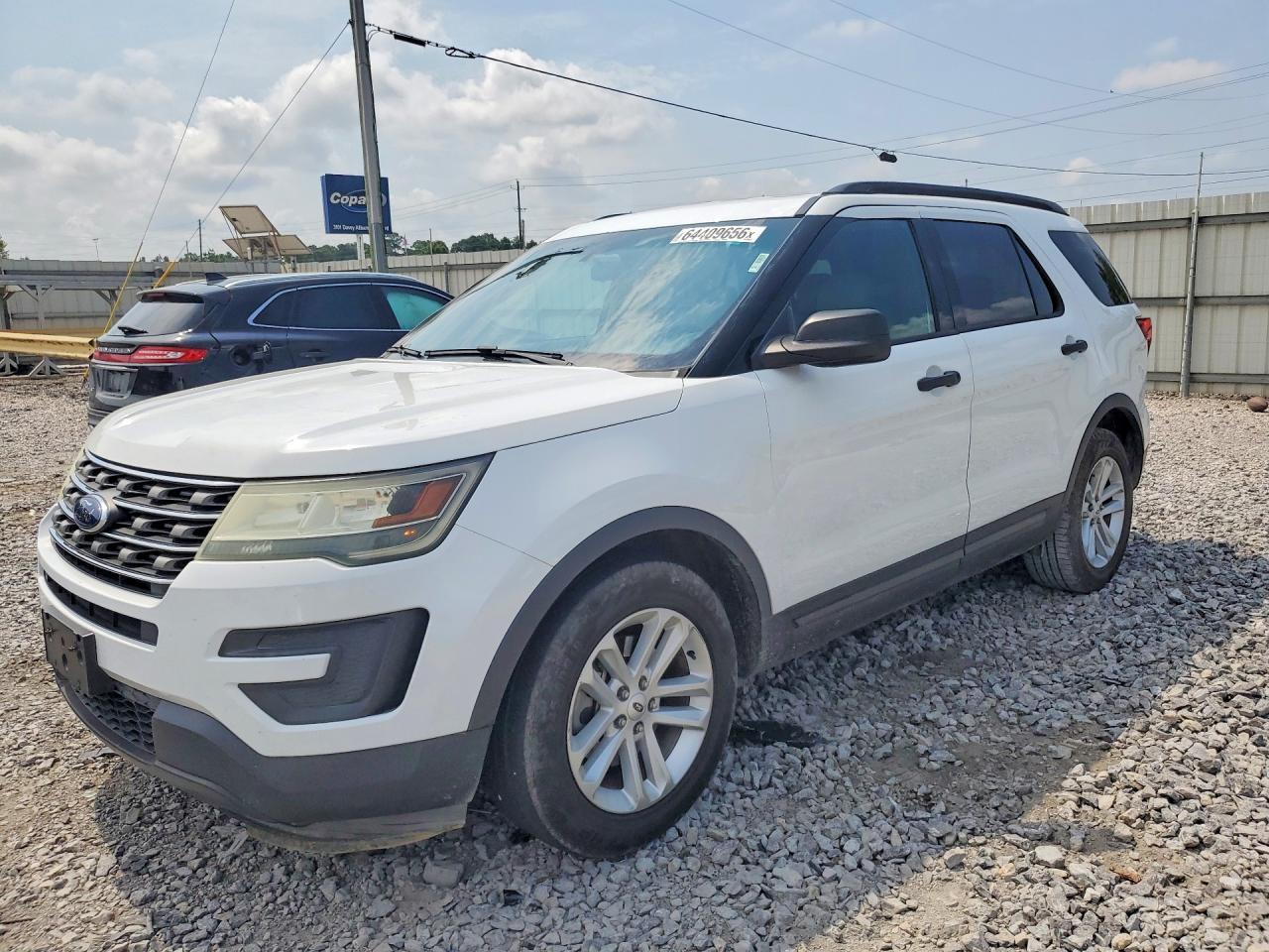 2016 Ford Explorer - zdjęcie główne