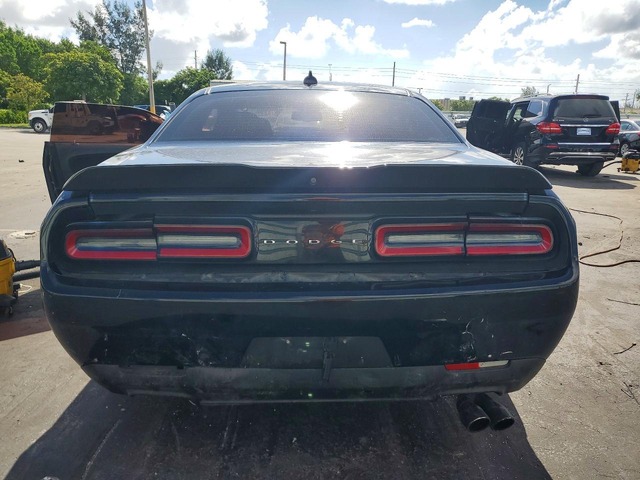 2021 Dodge Challenger Sxt - zdjęcie 6