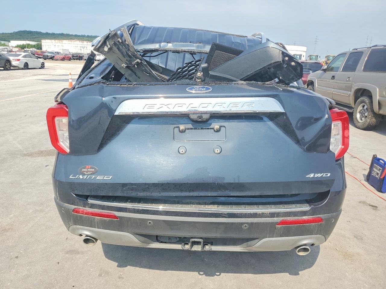 2022 Ford Explorer Limited - zdjęcie 6