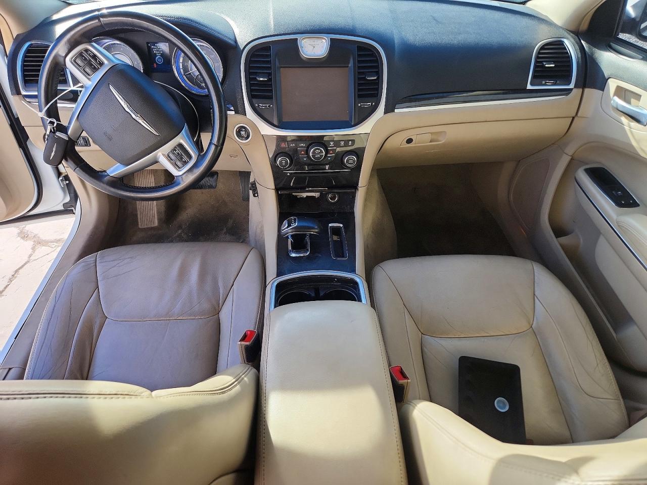 2013 Chrysler 300 - zdjęcie 8