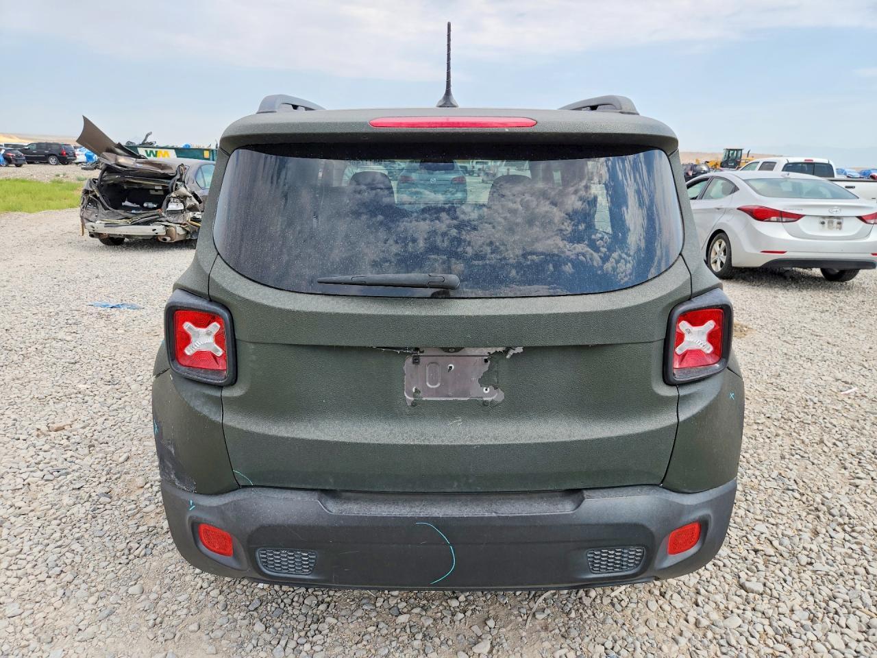 2016 Jeep Renegade Latitude - zdjęcie 6