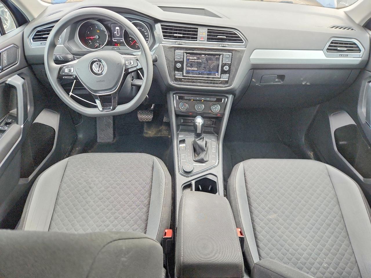2018 Volkswagen Tiguan S - zdjęcie 8