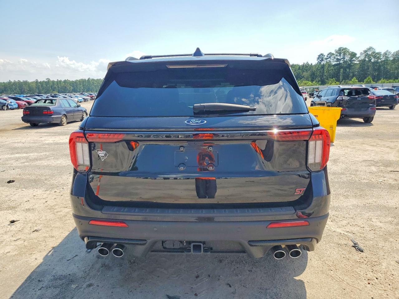 2025 Ford Explorer St - zdjęcie 6