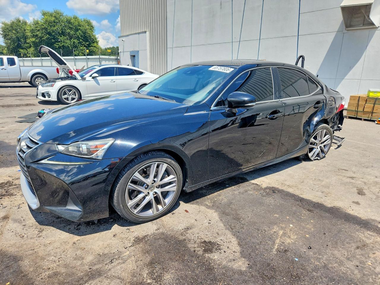 2019 Lexus Is 300 - zdjęcie główne