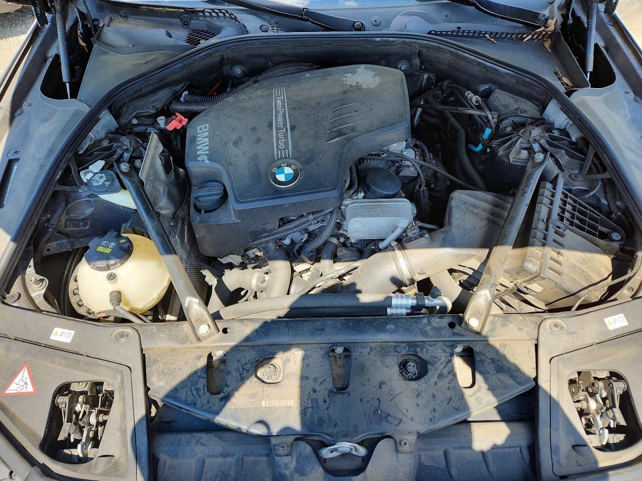2014 BMW Seria 5 528i - zdjęcie 11