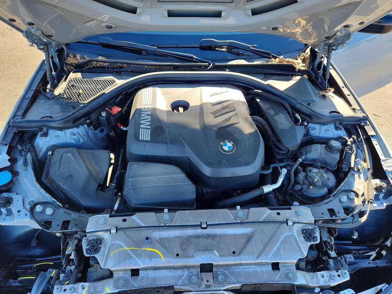 2025 BMW Seria 3 330i - zdjęcie 11