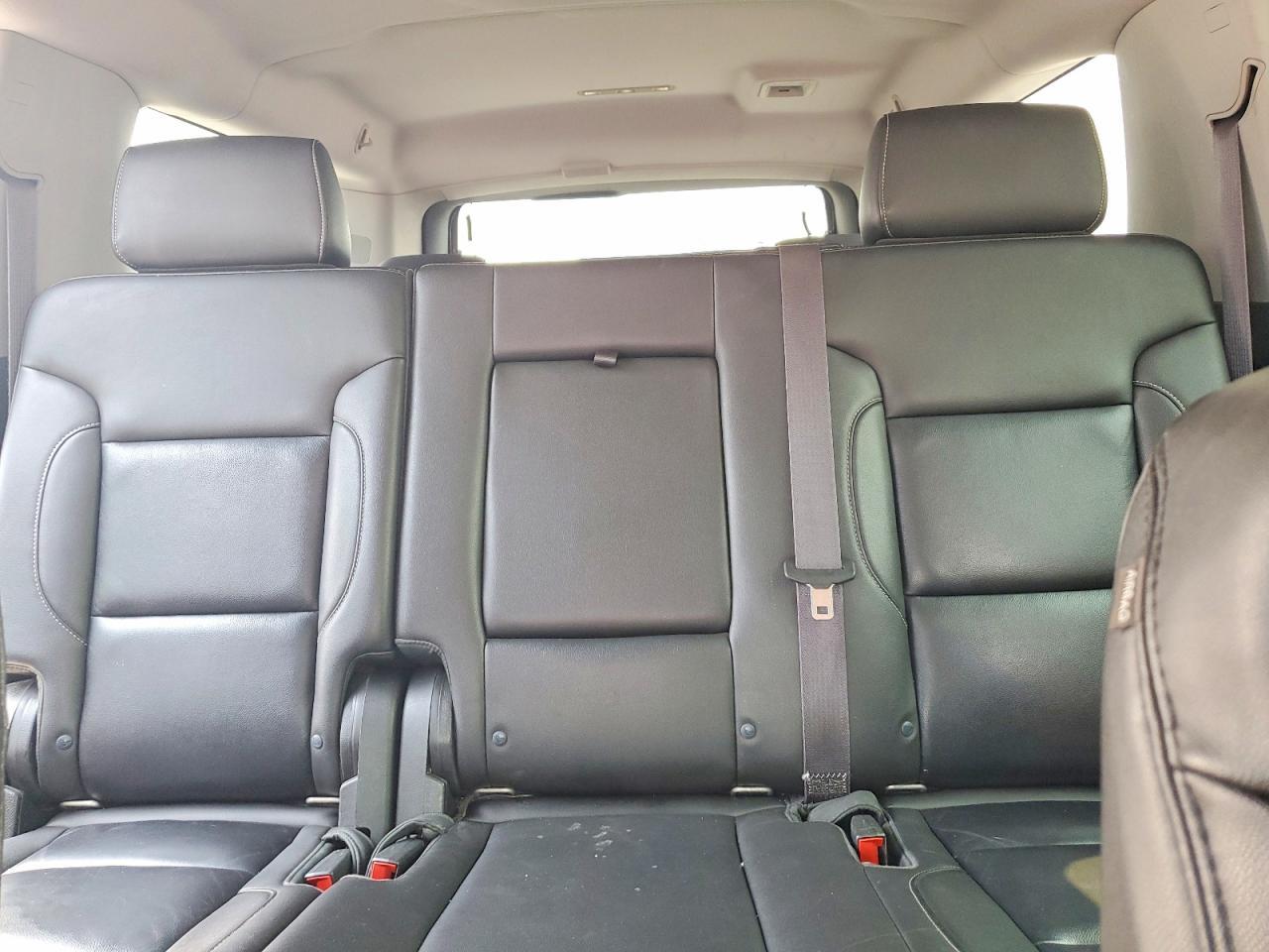 2015 Chevrolet Suburban K1500 Lt - zdjęcie 10