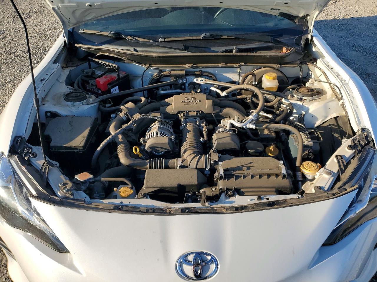 2017 Toyota 86 Base - zdjęcie 11