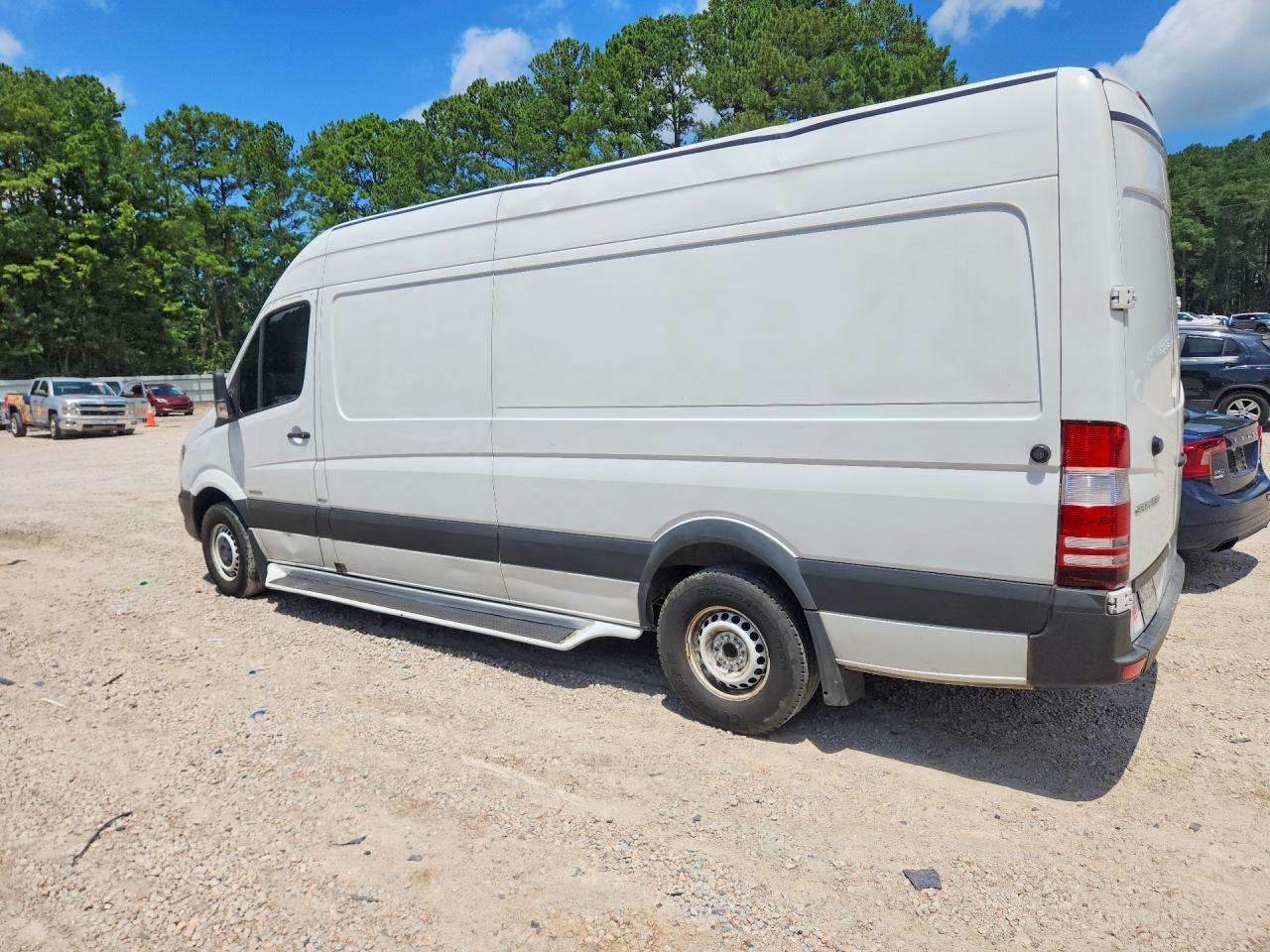 2015 Mercedes-Benz Sprinter 2500 - zdjęcie 2