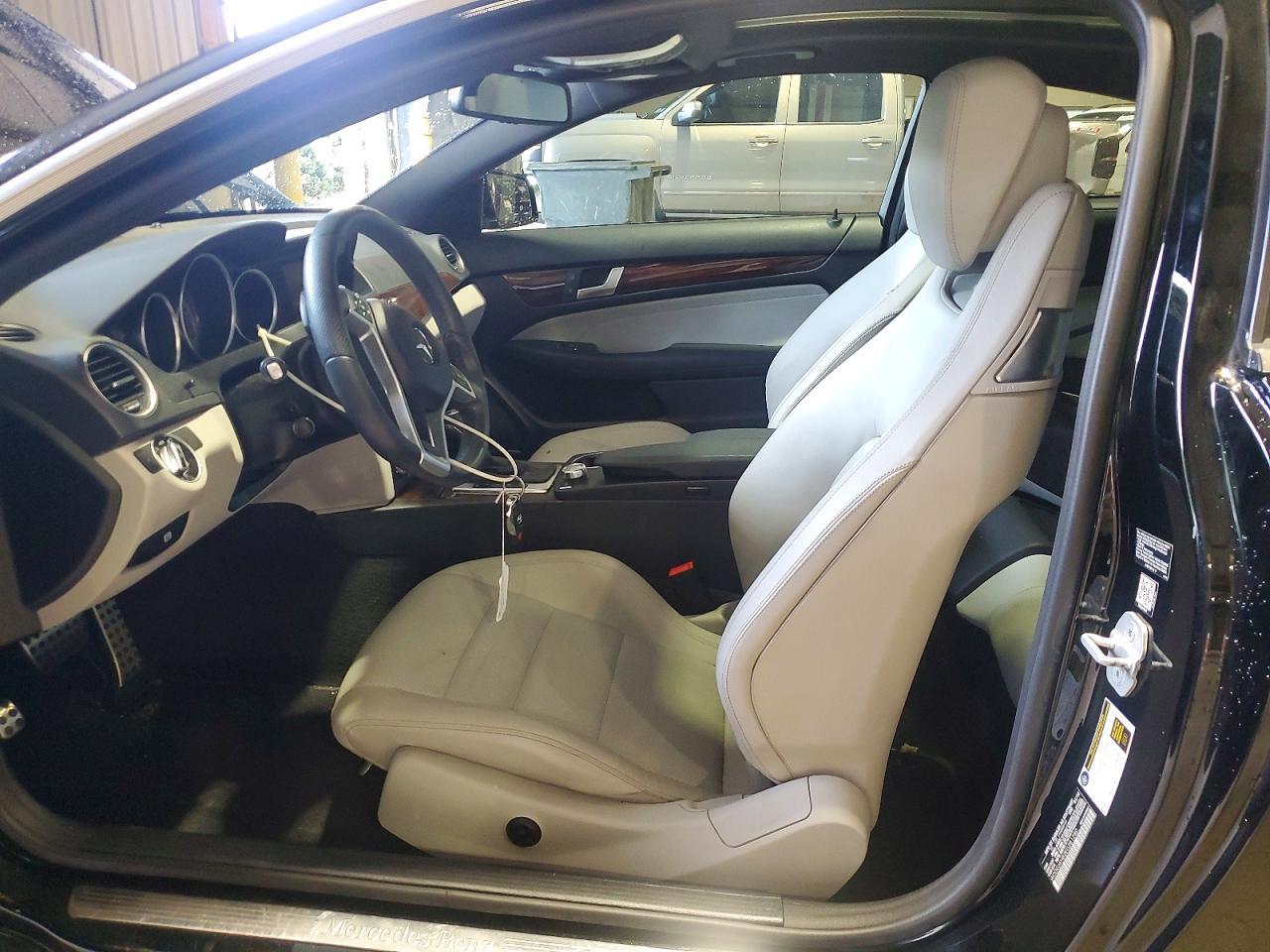 2014 Mercedes-Benz C 250 - zdjęcie 7