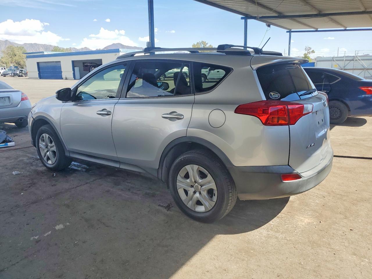 2015 Toyota Rav4 Le - zdjęcie 2
