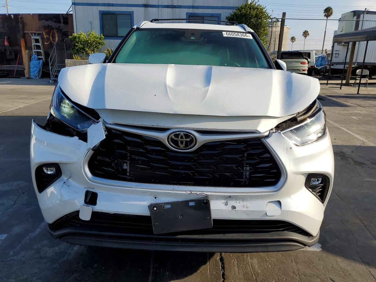 2023 Toyota Highlander Xle - zdjęcie 5