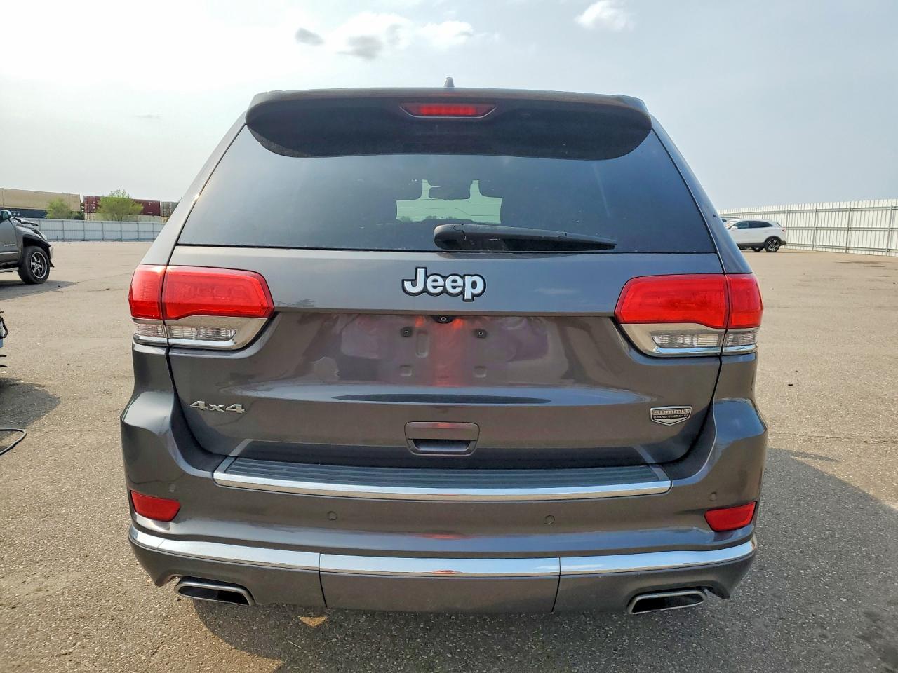 2014 Jeep Grand Cherokee Summit - zdjęcie 6