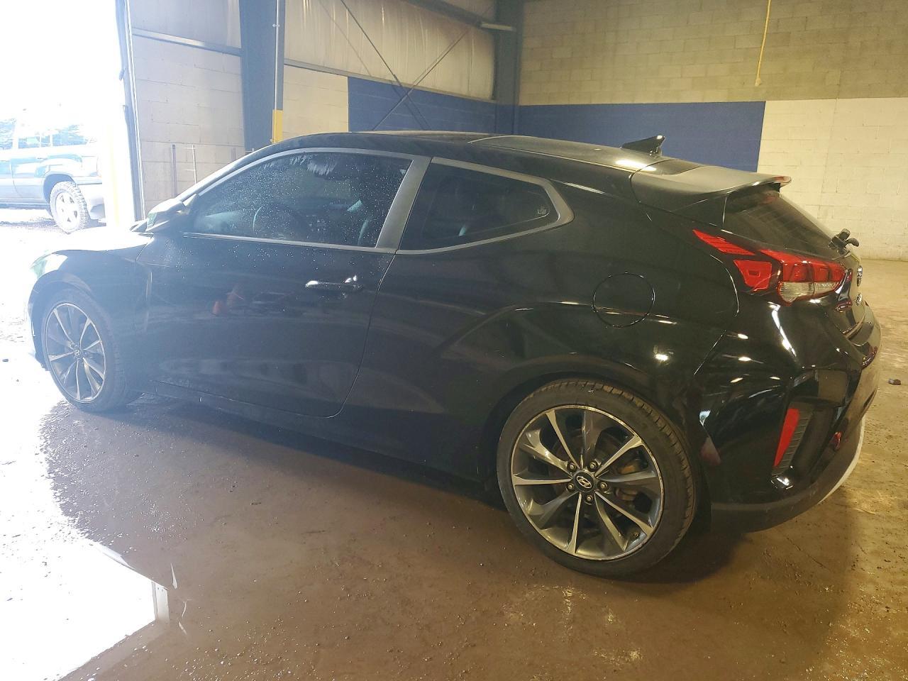 2019 Hyundai Veloster 2.0L Premium - zdjęcie 2