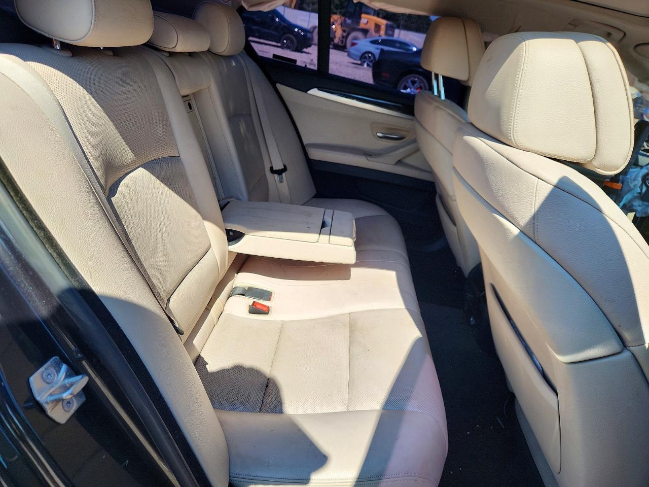 2013 BMW Seria 5 535i - zdjęcie 10