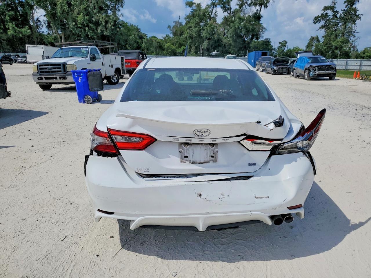 2018 Toyota Camry Se - zdjęcie 6