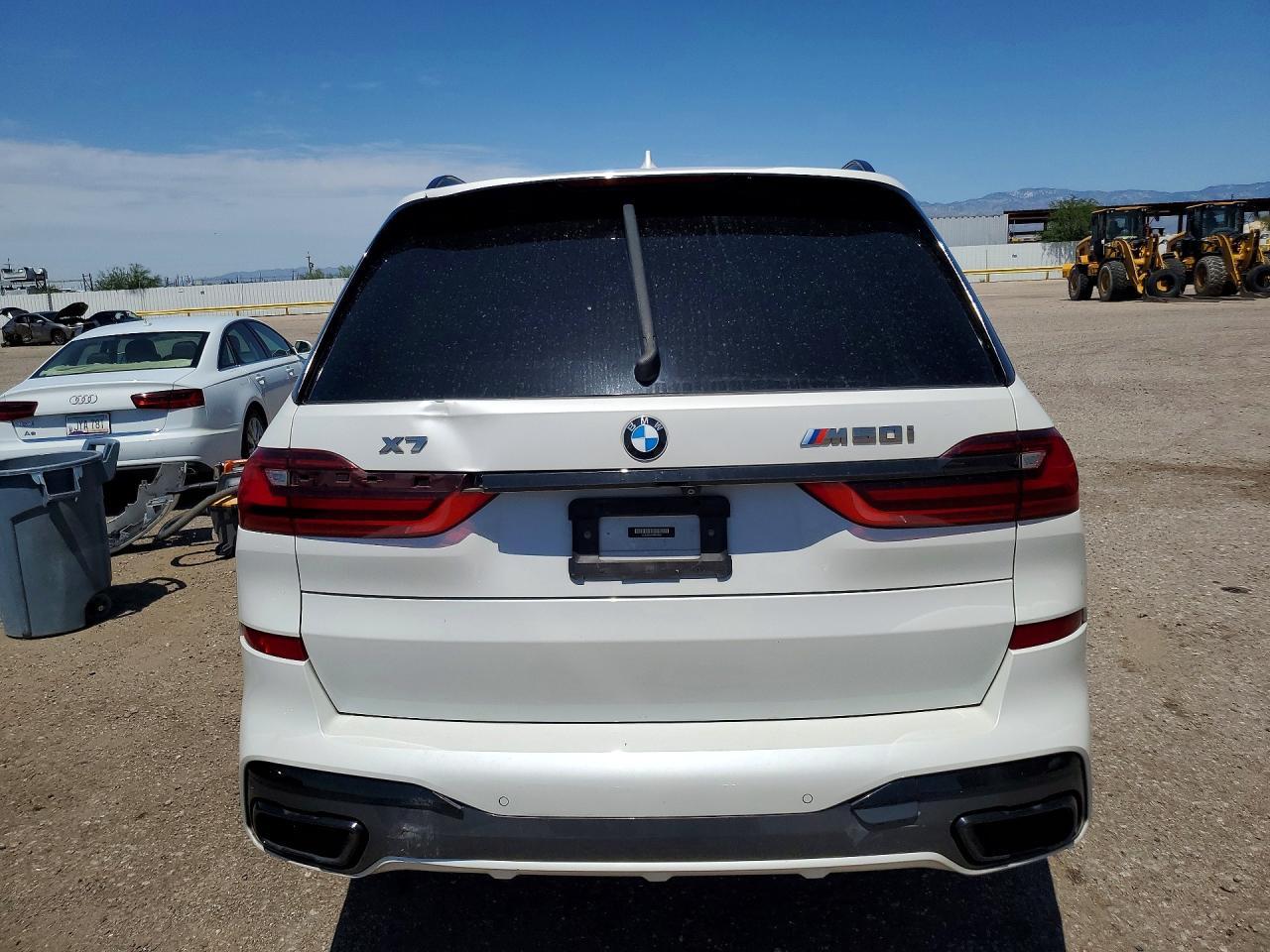 2022 BMW X7 M50I - zdjęcie 6