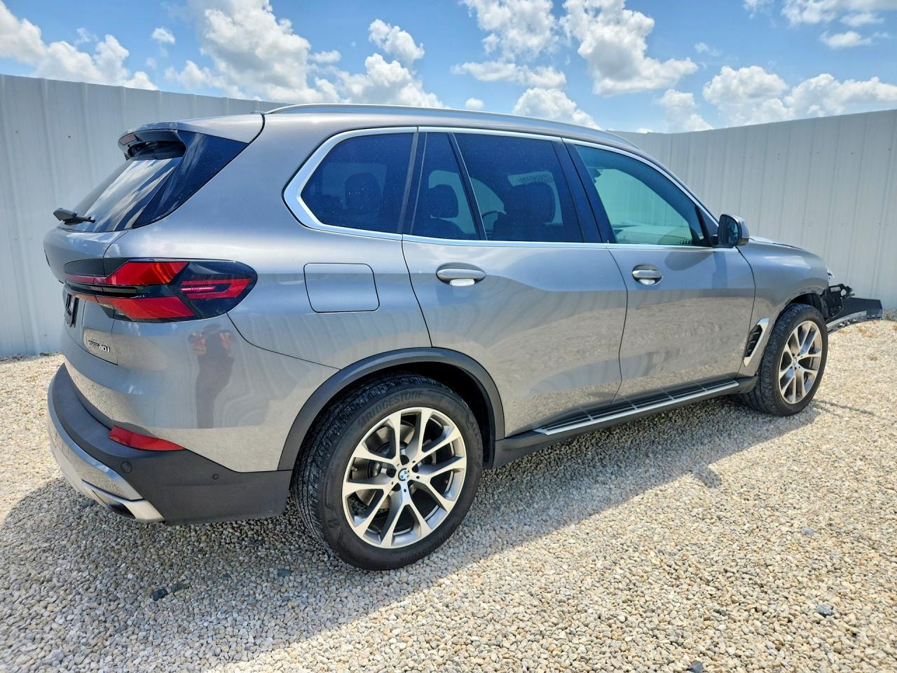 2025 BMW X5 xDrive40I - zdjęcie 3