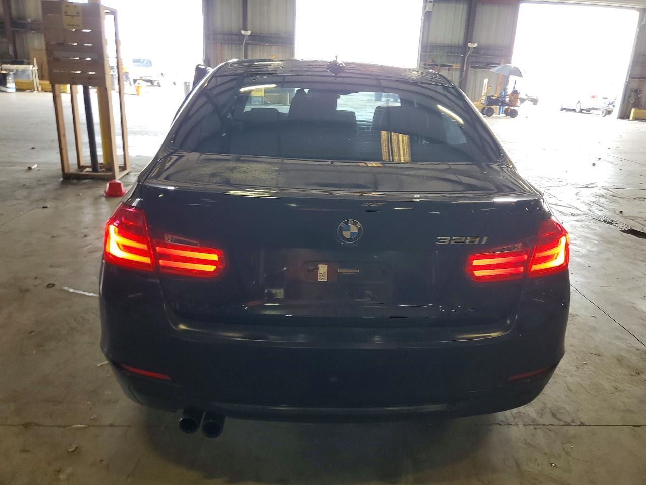 2014 BMW 328 I - zdjęcie 6