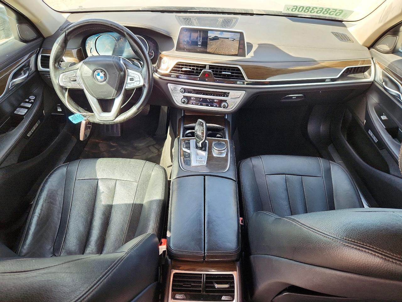 2016 BMW 740 I - zdjęcie 8
