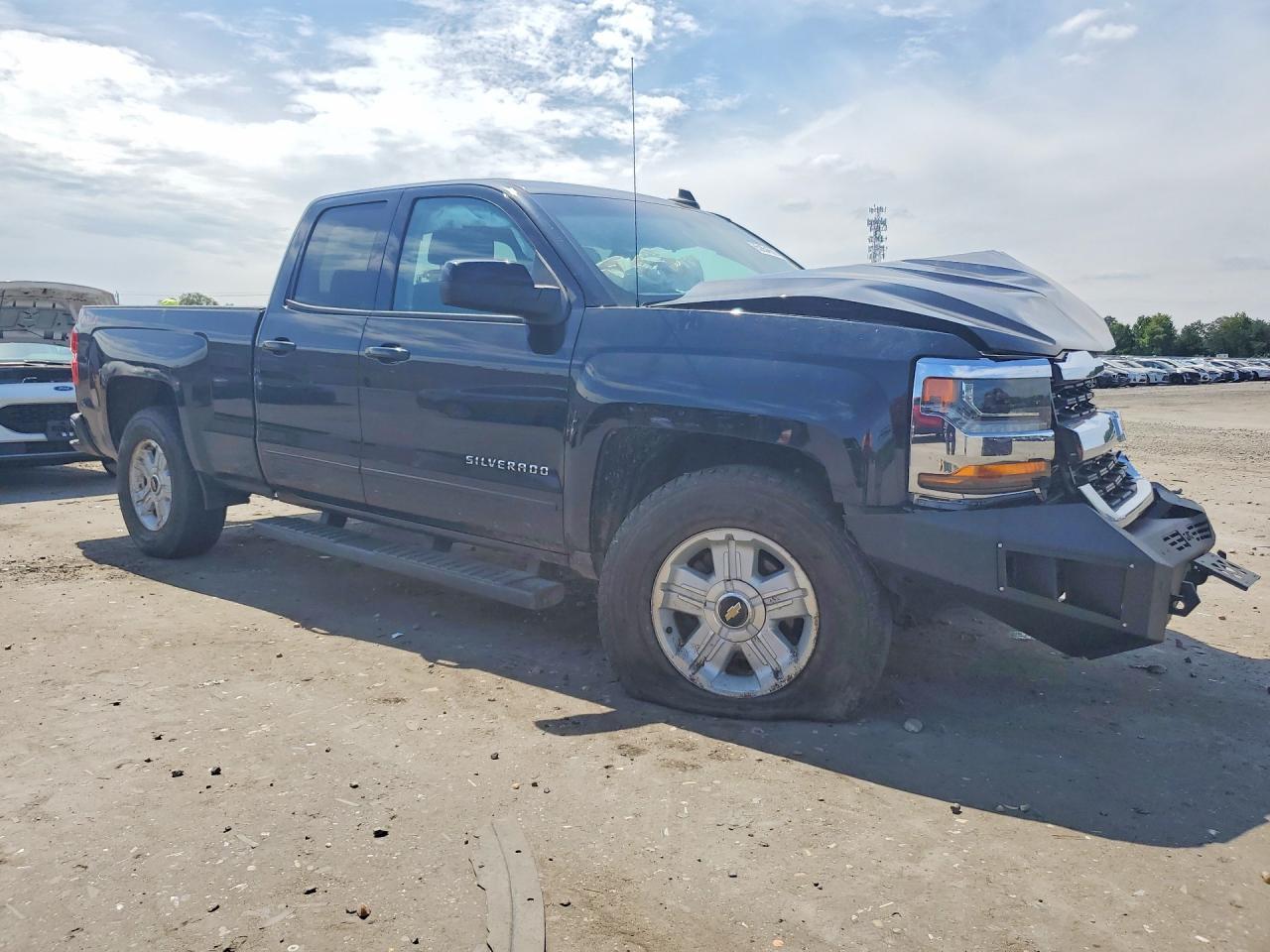 2018 Chevrolet Silverado K1500 Lt - zdjęcie 4