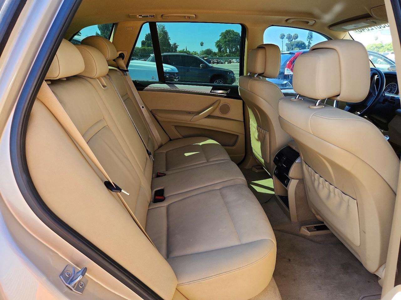 2013 BMW X5 xDrive35I - zdjęcie 11