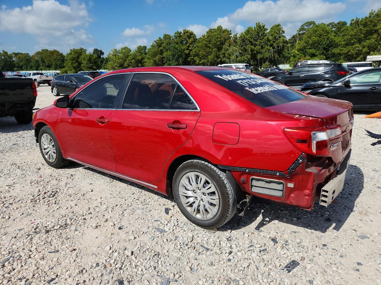 2013 Toyota Camry Le - zdjęcie 2