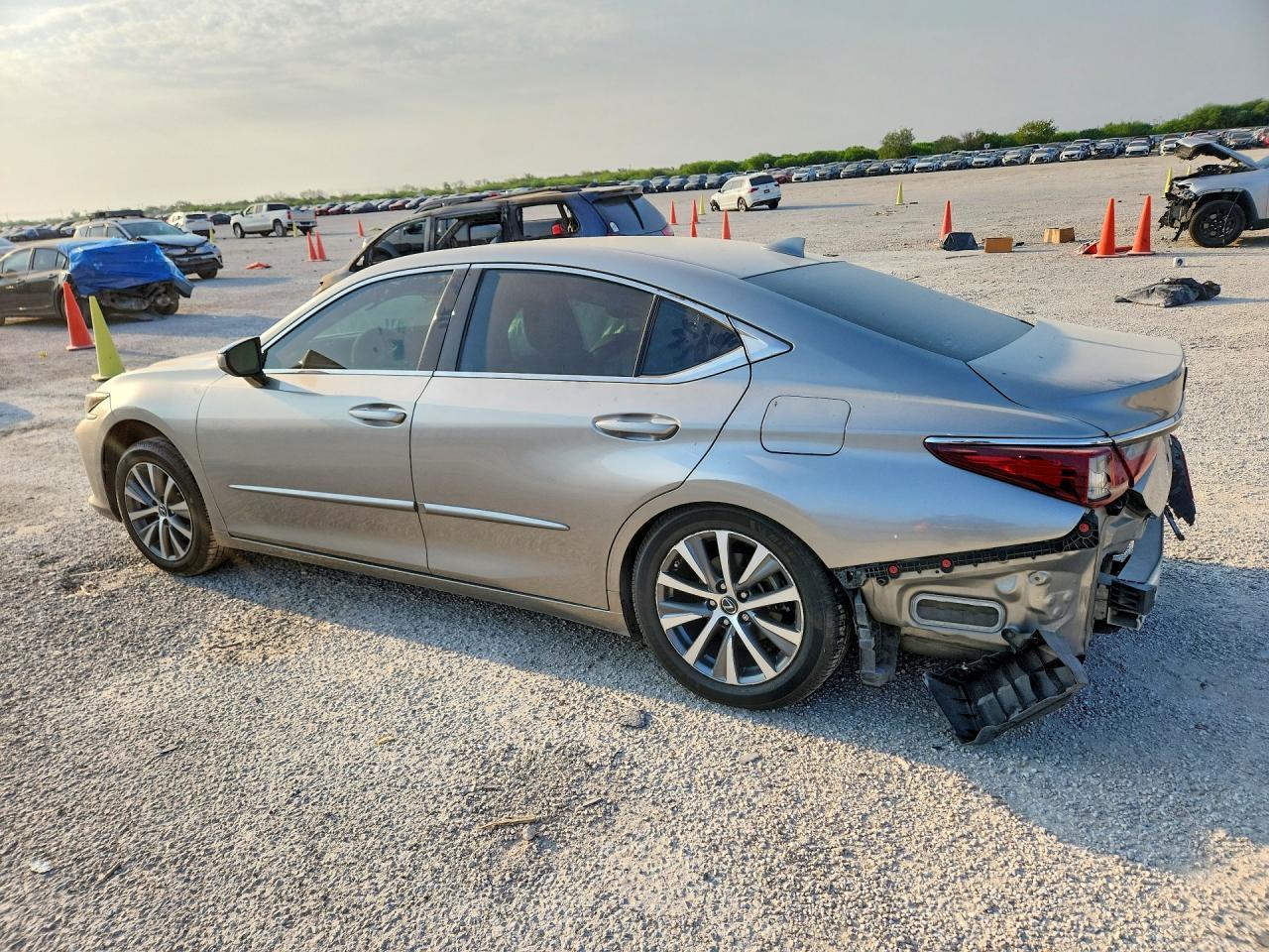 2019 Lexus Es 350 - zdjęcie 2