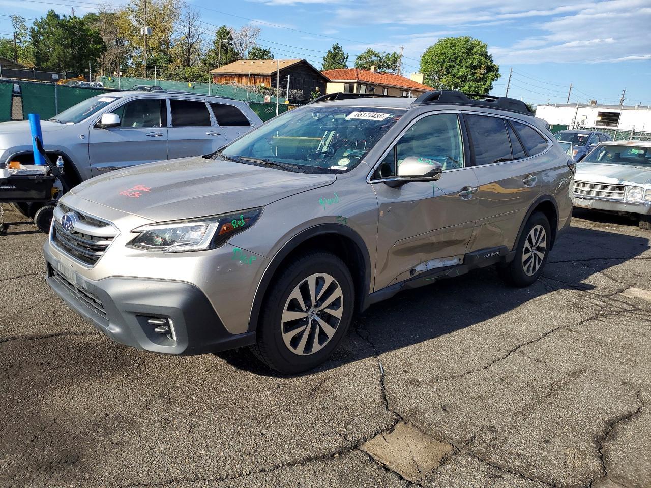 2020 Subaru Outback Premium - zdjęcie główne