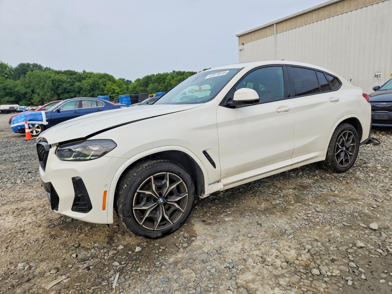 2025 BMW X4 xDrive30I - zdjęcie główne