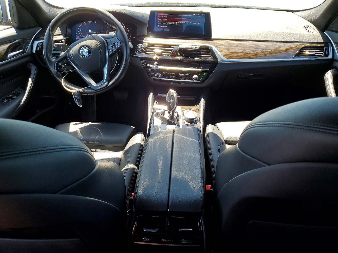 2020 BMW 530 I - zdjęcie 8