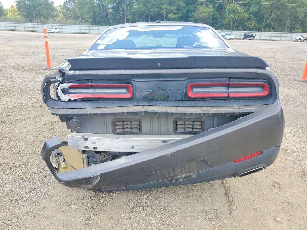 2020 Dodge Challenger Sxt - zdjęcie 6