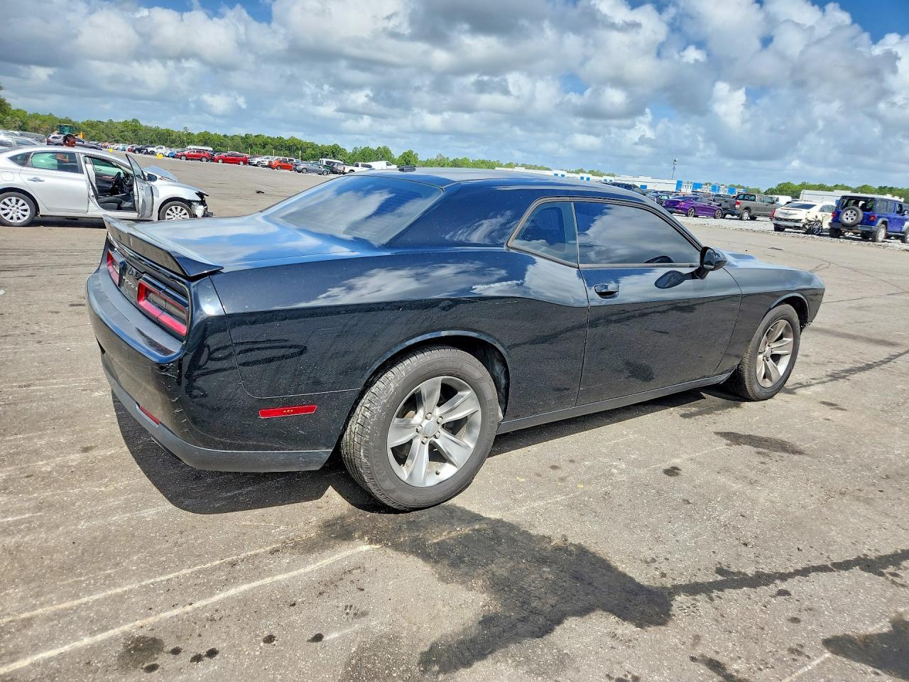 2019 Dodge Challenger Sxt - zdjęcie 3