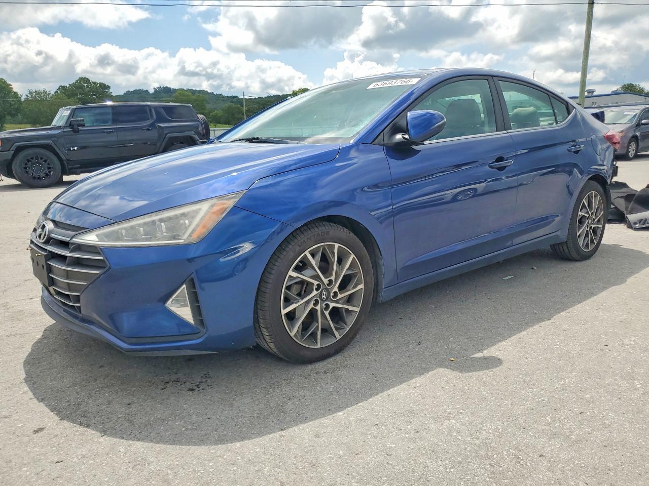 2020 Hyundai Elantra Limited - zdjęcie główne