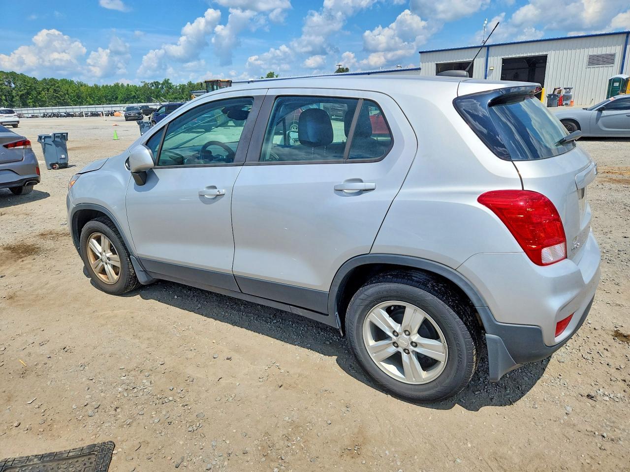 2019 Chevrolet Trax Ls - zdjęcie 2